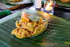 Indonésie. Cours de cuisine de Bali. Tum Ikan prêt à être enveloppé dans la banane feuilles