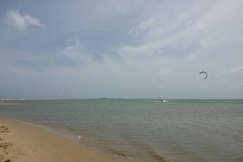 Sri. Lanka Kalpitiya Kiteboarding. Vellai Island Paradise!