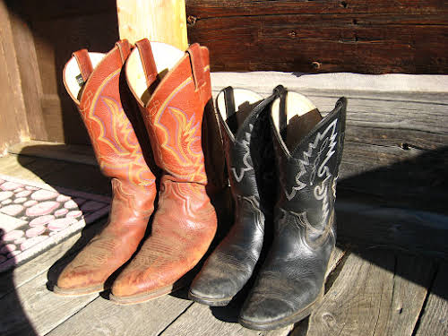 A Week as a Cowgirl Horseback Riding in Montana Ranch // Cowboy Boots