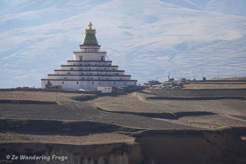 China Sichuan Kham Tibet Garze Ganzi Kandze Monastery Buddhist Festival // New stupa