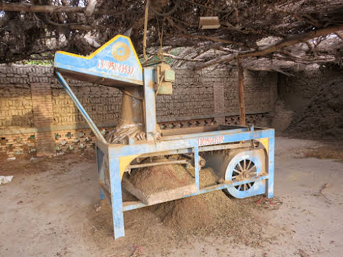 China. Xinjiang Turpan . Dry Raisins Sorting Machine