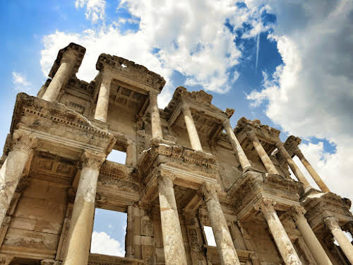 Classic Turkey Itinerary 10 Days: Istanbul, Ephesus, Pamukkale, and Cappadocia // Ephesus Library of Celcus