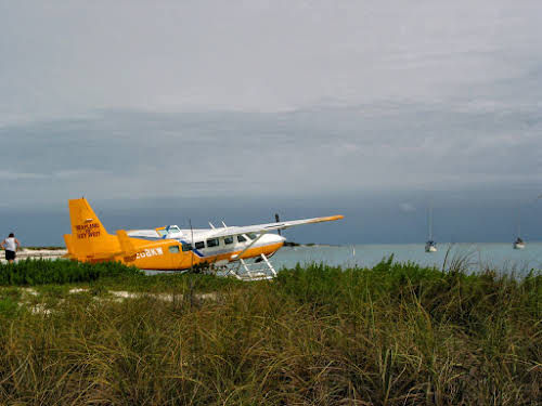How to Visit Dry Tortugas National Park Florida // Travel to Dry Tortugas by Seaplane