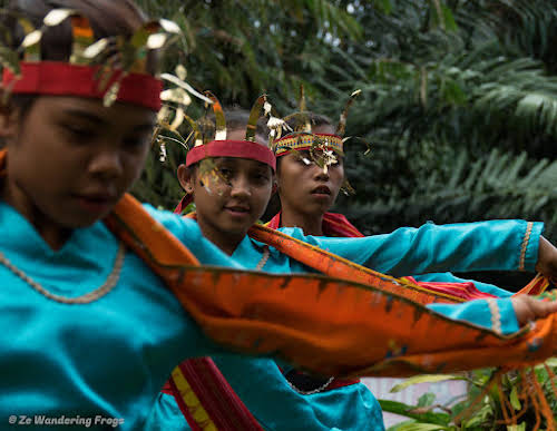 How to Visit Flores Island Indonesia: Itinerary and Things to Do // Traditional dance