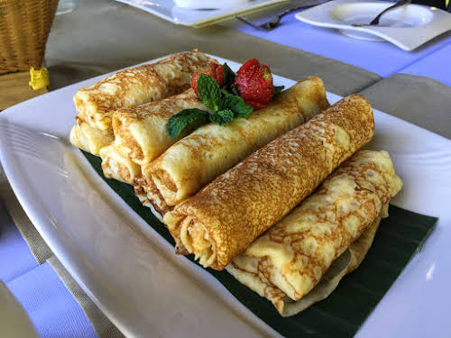 Indonésie. Cours de cuisine de Bali. Crêpes coco Dadar Gulung