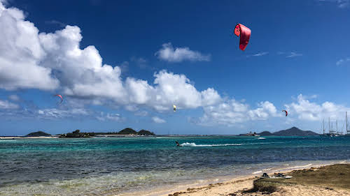 Kitesurfing Caribbean: Kiteboarding St Vincent Grenadines Cruise Itinerary & Spots // Kiteboarding Spot in front of Jeremy Tront kite center