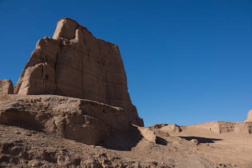 Melting in the Iran Desert Dash-e Lut: Hottest Place on Earth // Beautiful tall Kaluts yardang rock formation