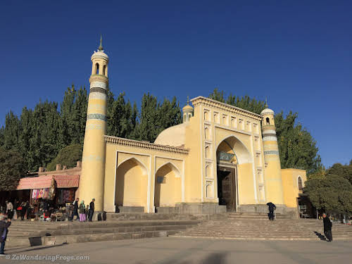 On the Silk Road: Kashgar Old City, China // Id Kah Mosque