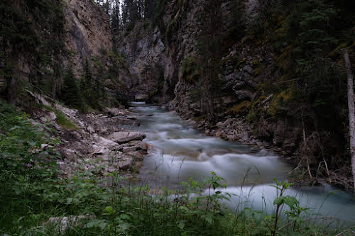 Plan Your Trip to Banff: Things to Do in Summer with Itinerary // Johnston Canyon