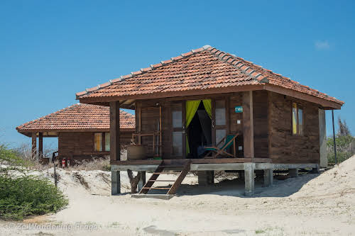 Sri. Lanka Mannar Vayu Resort. Bungalow by the dunes