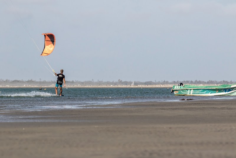 Sri. Lanka Mannar Kiteboarding. Cruising in Mannar kite spot