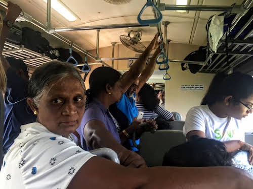 Sri Lanka Travel Tips // Riding the Train on the 2nd Class