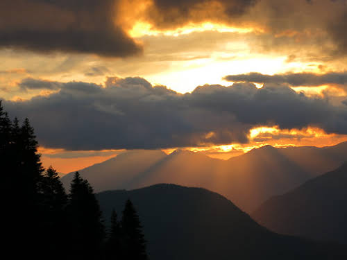 Top US National Park // North Cascade National Park - Sunset from the Hidden Lake Trail