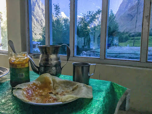 Travel Guide to the Hushe Valley // Breakfast with a View from Hussain Guesthouse in Hushe