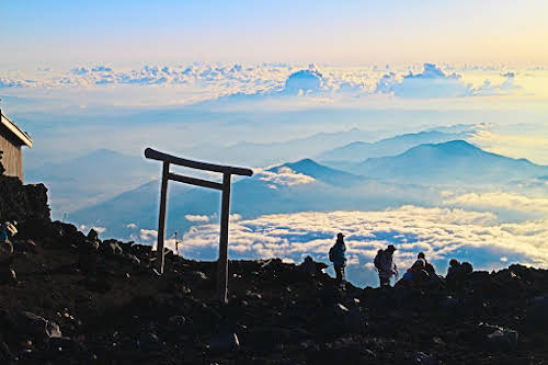 Trekking Adventures in Asia // Japan Mt Fuji Photo by Mindful Travel By Sara