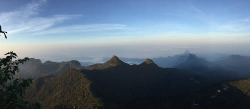 What Places to Visit in Sri Lanka 2-Week Itinerary // View from Adam's Peak at Sunrise